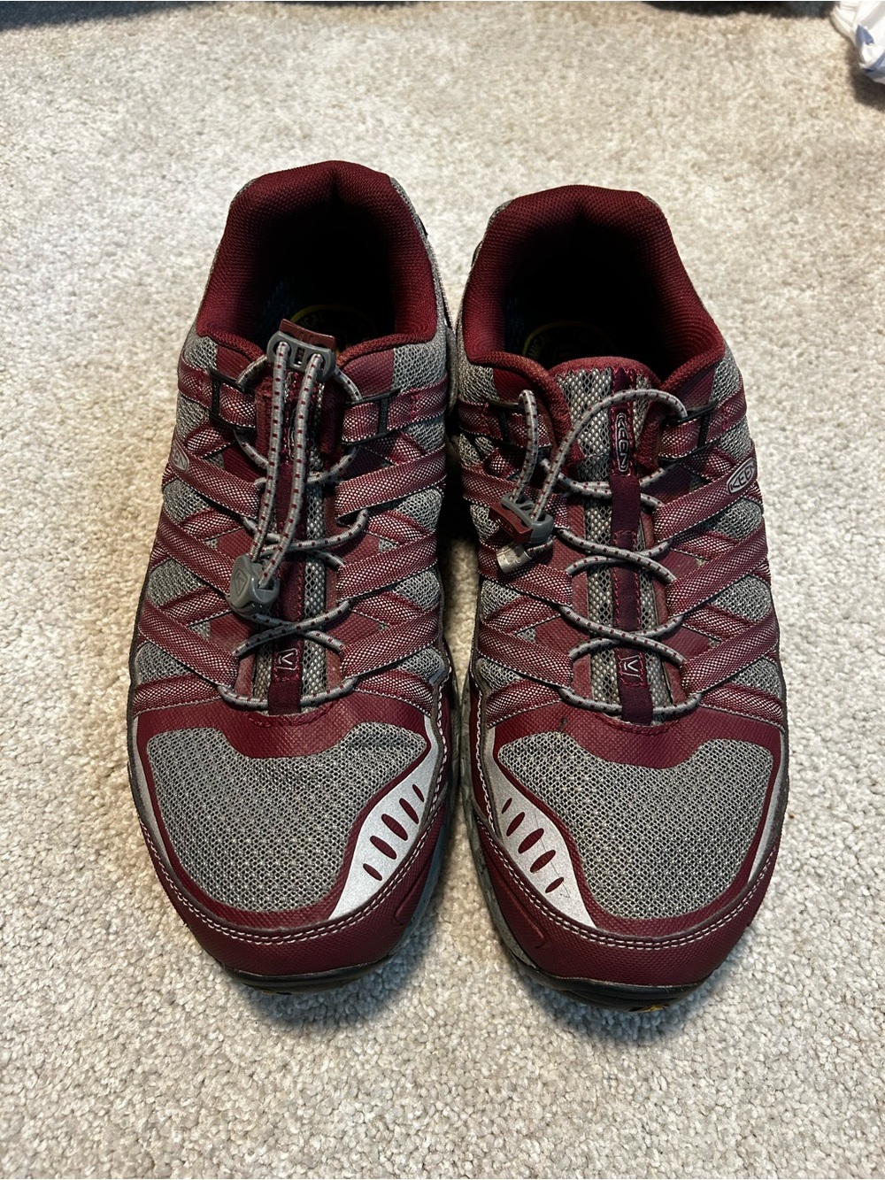 KEEN Versatrail reflectorized trail hiking shoes Women’s size 9.5